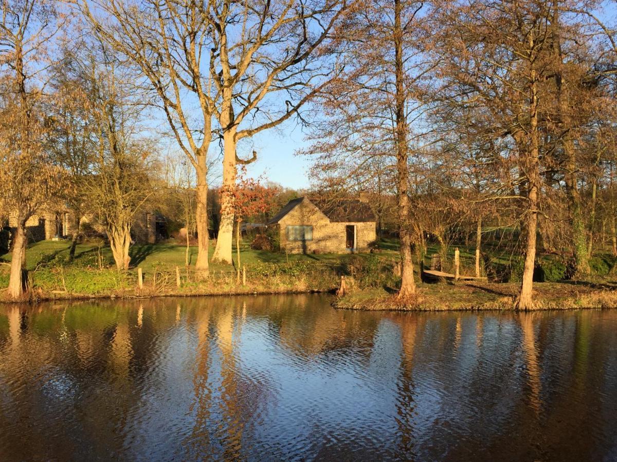 Au Pont Ricoul Bed & Breakfast Saint-Pierre-de-Plesguen ภายนอก รูปภาพ