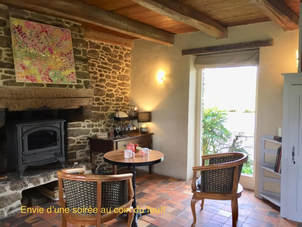 Au Pont Ricoul Bed & Breakfast Saint-Pierre-de-Plesguen ภายนอก รูปภาพ