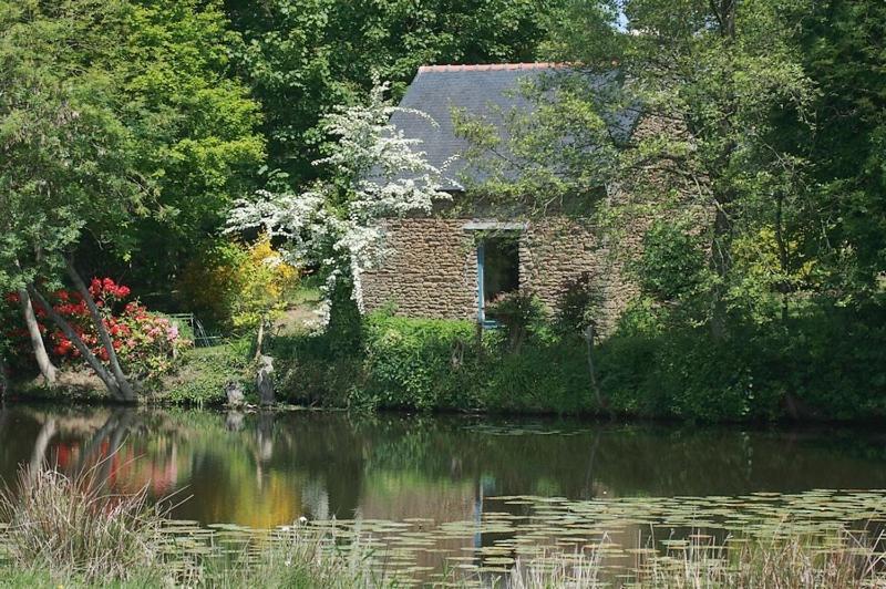Au Pont Ricoul Bed & Breakfast Saint-Pierre-de-Plesguen ภายนอก รูปภาพ