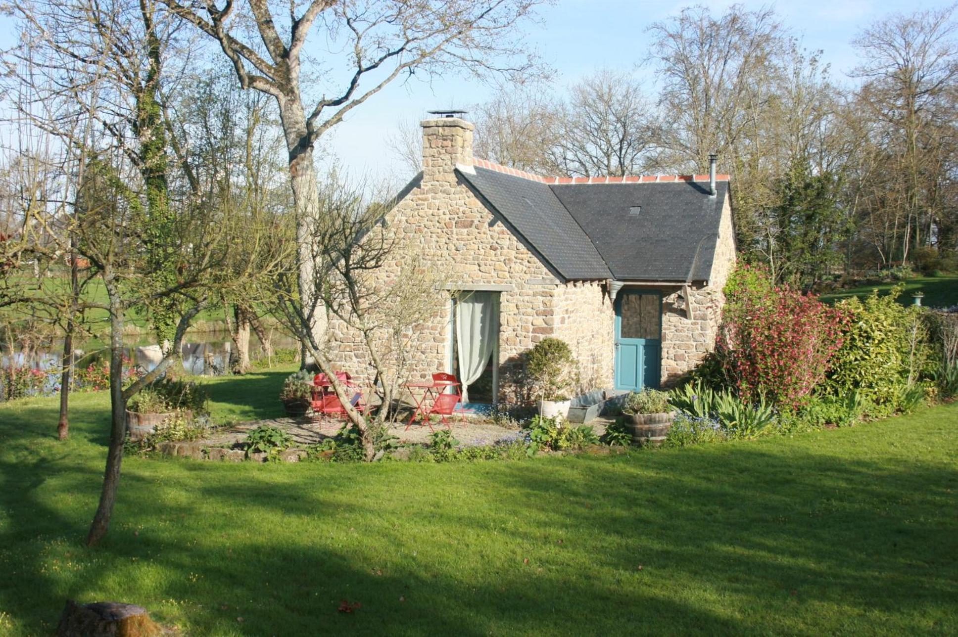 Au Pont Ricoul Bed & Breakfast Saint-Pierre-de-Plesguen ภายนอก รูปภาพ