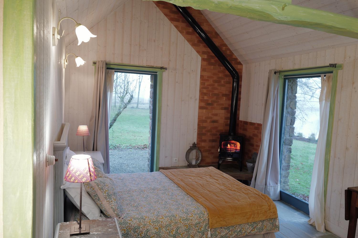 Au Pont Ricoul Bed & Breakfast Saint-Pierre-de-Plesguen ภายนอก รูปภาพ