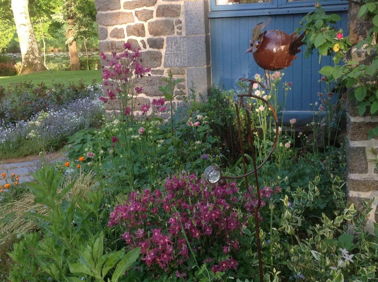 Au Pont Ricoul Bed & Breakfast Saint-Pierre-de-Plesguen ภายนอก รูปภาพ