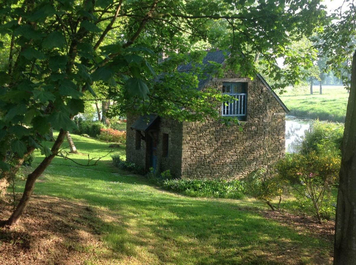 Au Pont Ricoul Bed & Breakfast Saint-Pierre-de-Plesguen ภายนอก รูปภาพ